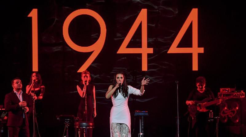 Россияне объяснили, почему Джамала победила на Евровидении Россияне объяснили, почему Джамала победила на Евровидении