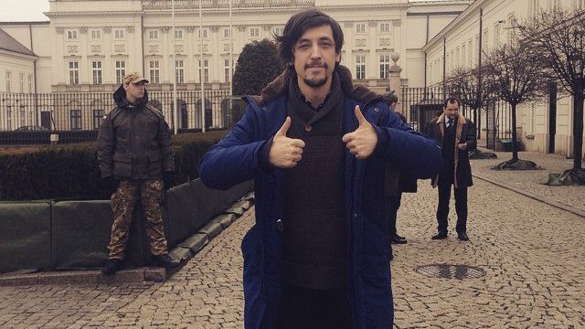 Український піаніст посеред вулиці зіграв у Нью-Йорку: вражаюче відео Український піаніст посеред вулиці зіграв у Нью-Йорку: вражаюче відео