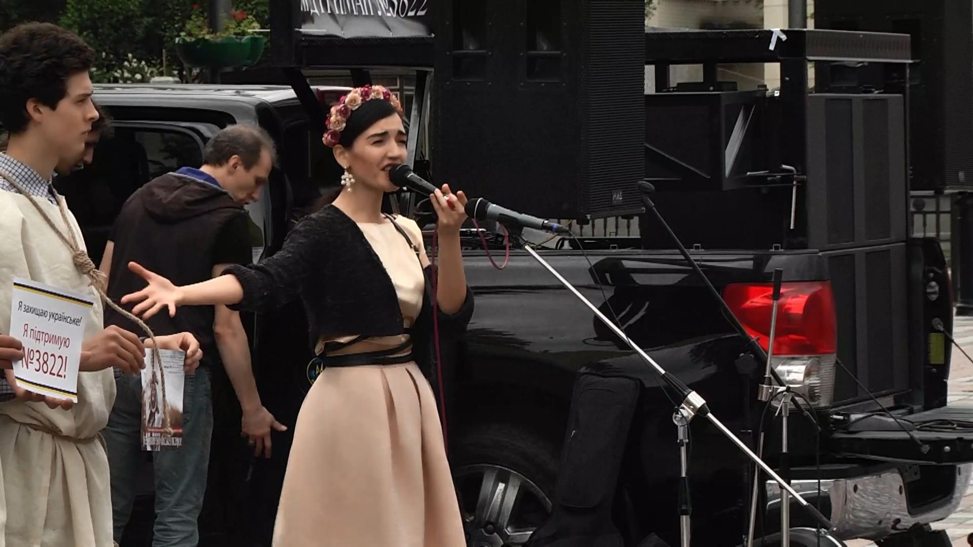 Музыканты под Верховной Радой: что требуют артисты Музыканты под Верховной Радой: что требуют артисты