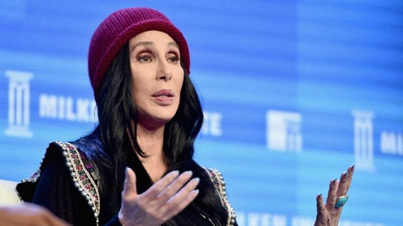 СМИ пишут о предсмертном состоянии здоровья легендарной Шер СМИ пишут о предсмертном состоянии здоровья легендарной Шер