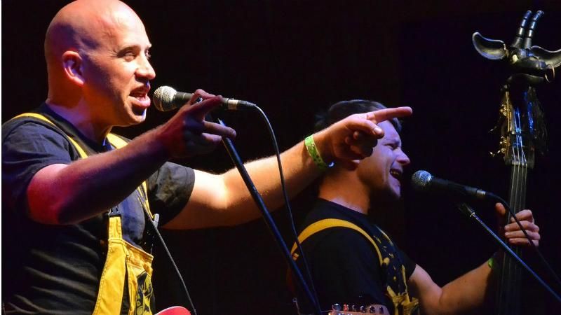 Известную украинскую группу не впустили в Польшу Известную украинскую группу не впустили в Польшу