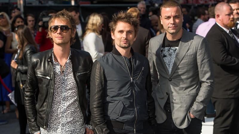 Як Кличко ледь не відірвав голову вокалісту Muse: з'явилось фото Як Кличко ледь не відірвав голову вокалісту Muse: з'явилось фото