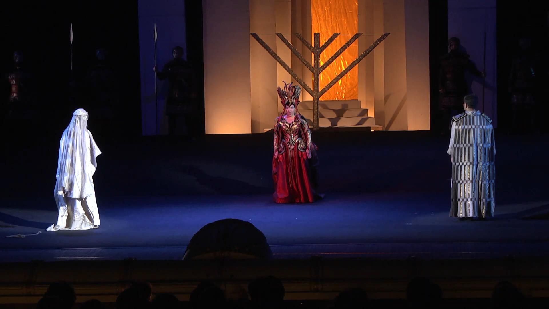 Киевская опера представила постановку Верди, которую готовили целый год