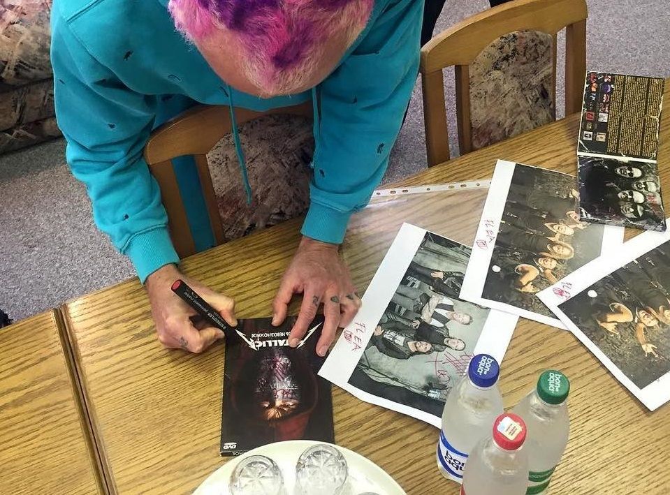 Белорусские таможенники оконфузился перед Red Hot Chili Peppers Белорусские таможенники оконфузился перед Red Hot Chili Peppers