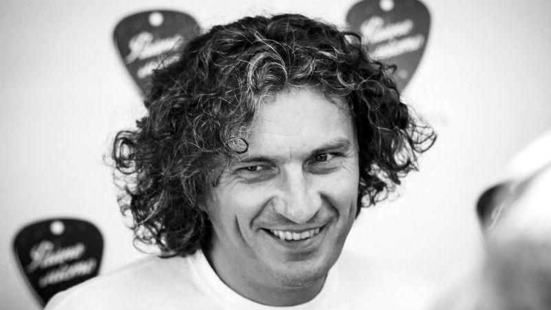 Известный хит Скрябина сыграли на бандуре и баяне: проникновенное видео Известный хит Скрябина сыграли на бандуре и баяне: проникновенное видео