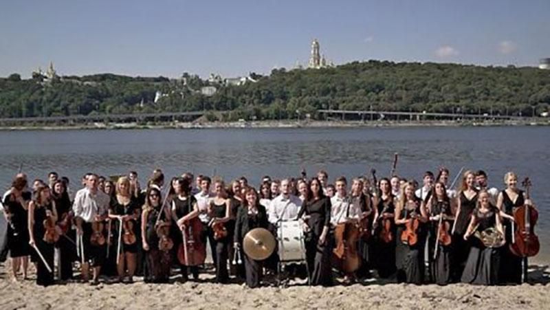 Это полный пиз**ц, – братья Капрановы возмутились музыкой ко Дню Независимости Это полный пиз**ц, – братья Капрановы возмутились музыкой ко Дню Независимости