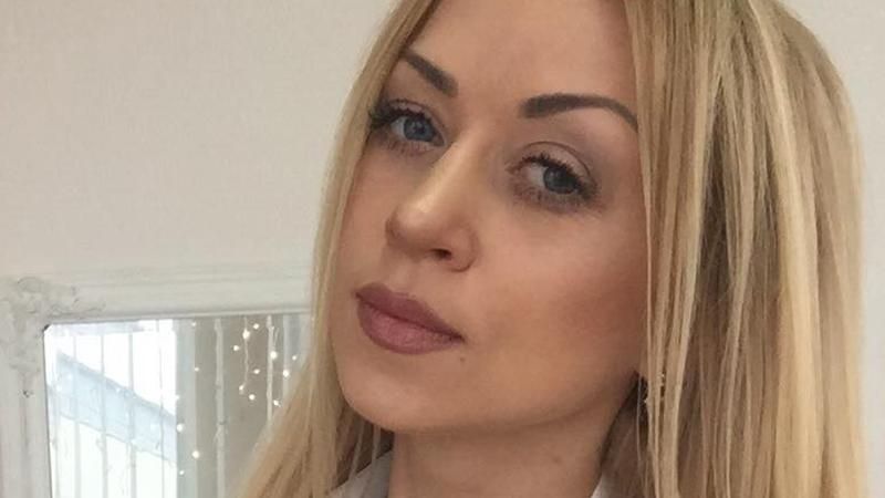 На мужа украинской певицы напали с ножом: появились фото На мужа украинской певицы напали с ножом: появились фото