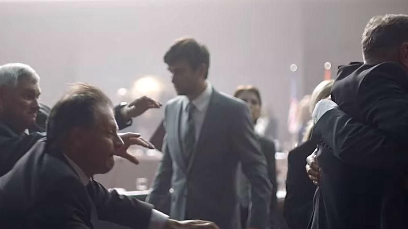 Американский диджей снял в Украине клип о "мордобое" политиков Американский диджей снял в Украине клип о "мордобое" политиков