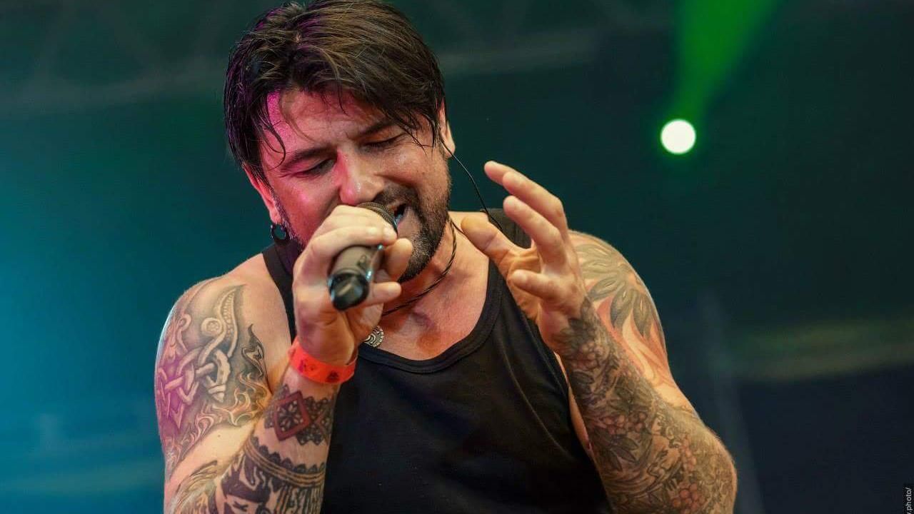 Лідер відомого українського гурту відмовився від співпраці з "Інтером" Лідер відомого українського гурту відмовився від співпраці з "Інтером"