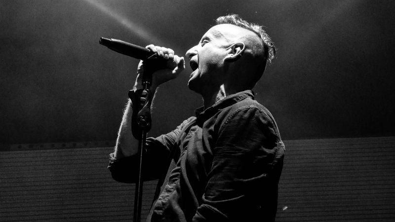 Жадан посетил скандальный номер Иво Бобула: появилось фото Жадан посетил скандальный номер Иво Бобула: появилось фото