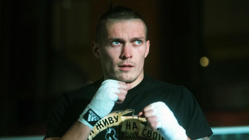 Усик объяснил, почему вышел на ринг под песню Скрябина Усик объяснил, почему вышел на ринг под песню Скрябина