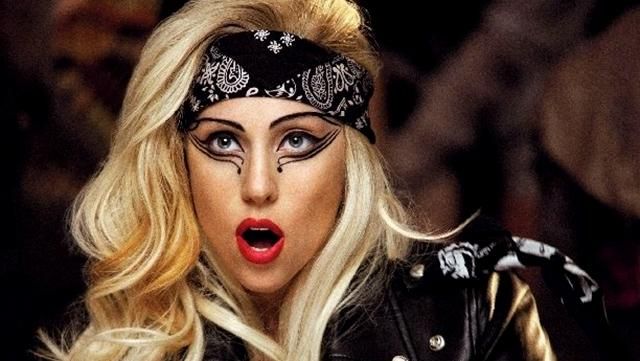 Леді Гага кардинально змінила стиль епатажних кліпів