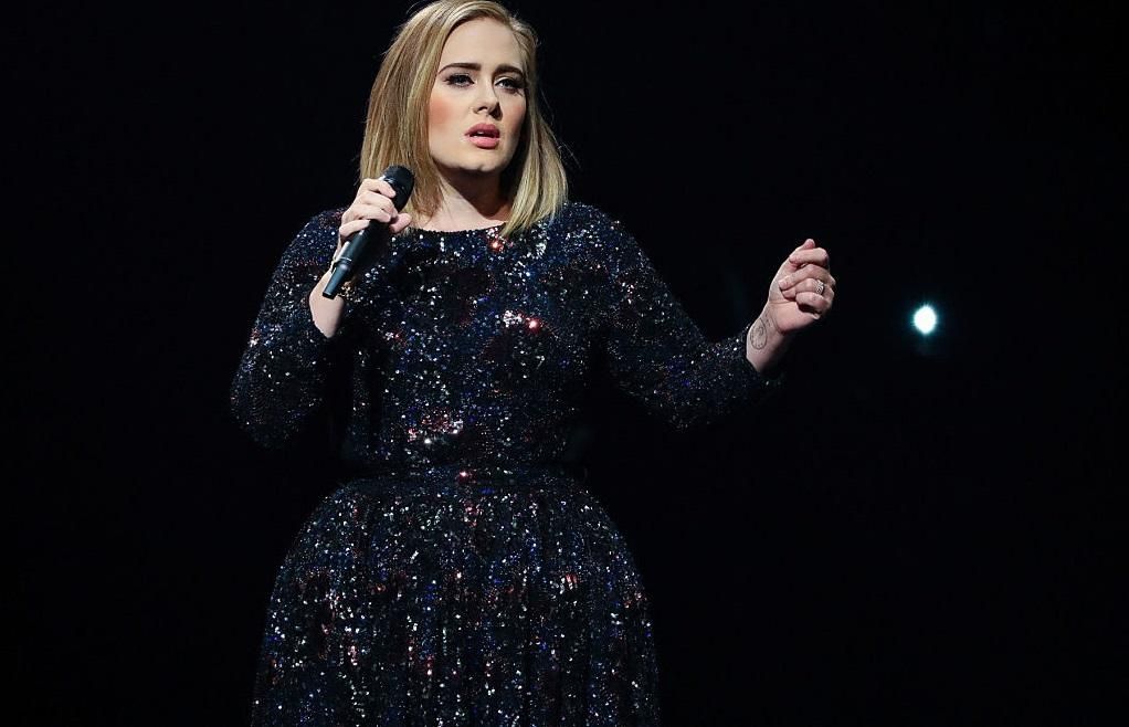 Адель сделала провокационное признание о курении Адель сделала провокационное признание о курении