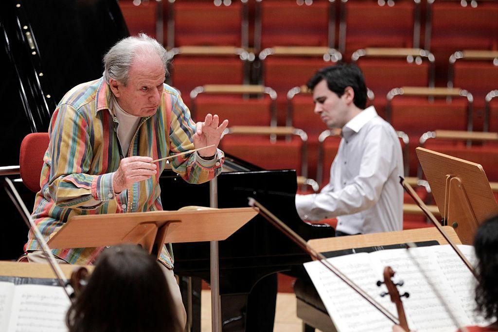 Умер известный дирижер и скрипач Невилл Марринер Умер известный дирижер и скрипач Невилл Марринер