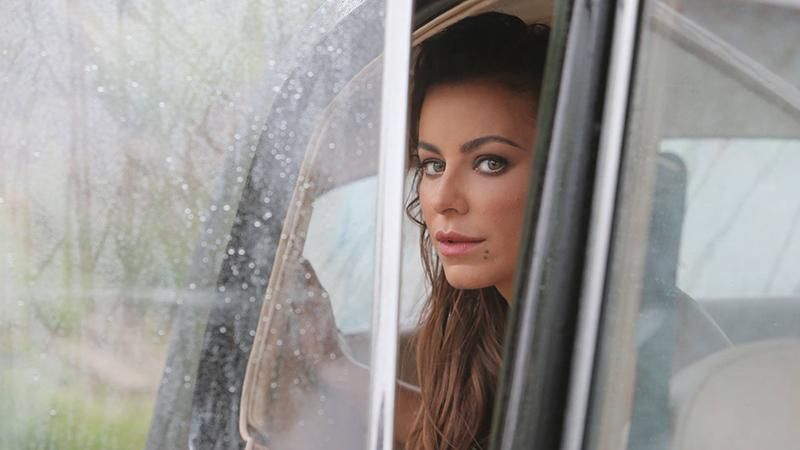 Скандальна Ані Лорак розповіла, коли збирається з концертом в Україну Скандальна Ані Лорак розповіла, коли збирається з концертом в Україну