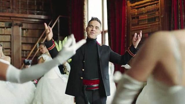 Російські ЗМІ помстилися Роббі Вільямсу за кліп про мажорні вечірки в Росії Російські ЗМІ помстилися Роббі Вільямсу за кліп про мажорні вечірки в Росії