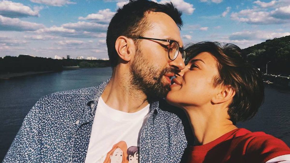 Кохана Лещенка жорстко підставила нардепа Кохана Лещенка жорстко підставила нардепа