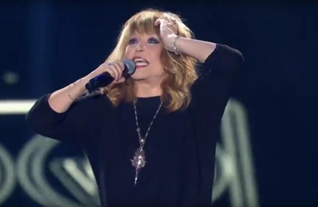 Пугачева подколола Медведева в новой песне Пугачева подколола Медведева в новой песне