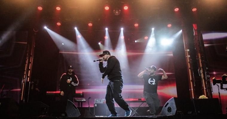 ФСБ утримувала на морозі кримськотатарських артистів ФСБ утримувала на морозі кримськотатарських артистів