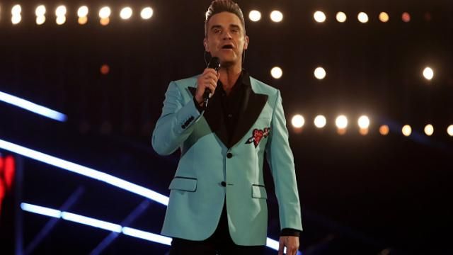 Роббі Вільямс не любить чужих бактерій: з'явились кумедні кадри Роббі Вільямс не любить чужих бактерій: з'явились кумедні кадри