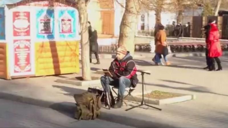 Відео дня. В окупованому Криму співають хіт  "Океан Ельзи"