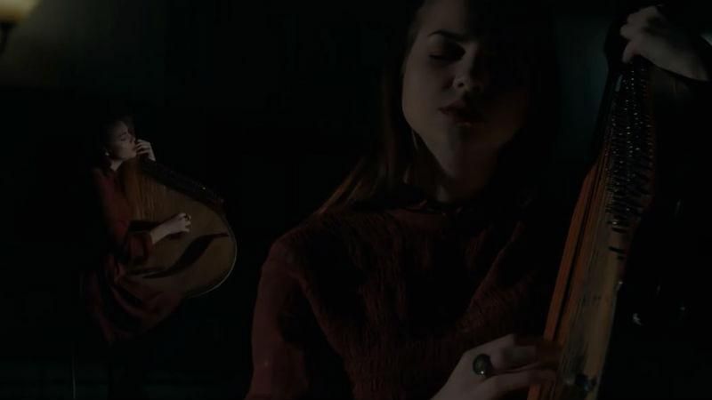 Українка вразила мережу виконанням легендарної пісні на бандурі Українка вразила мережу виконанням легендарної пісні на бандурі