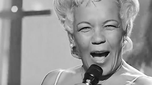 Виконавицю хіта "Ламбада" знайшли мертвою Виконавицю хіта "Ламбада" знайшли мертвою