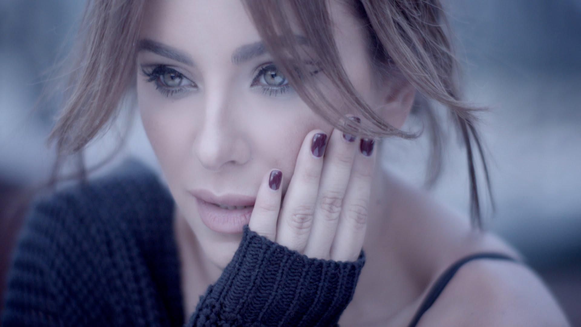 Ани Лорак сконфузилась, переборщив с фотошопом Ани Лорак сконфузилась, переборщив с фотошопом