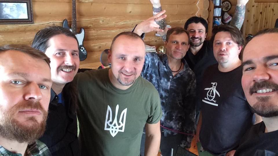 Відомі українські музиканти заспівали новий марш української армії: відео Відомі українські музиканти заспівали новий марш української армії: відео