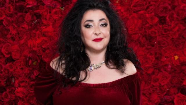 Скандалістка Лоліта показала як змінилась після пластики Скандалістка Лоліта показала як змінилась після пластики