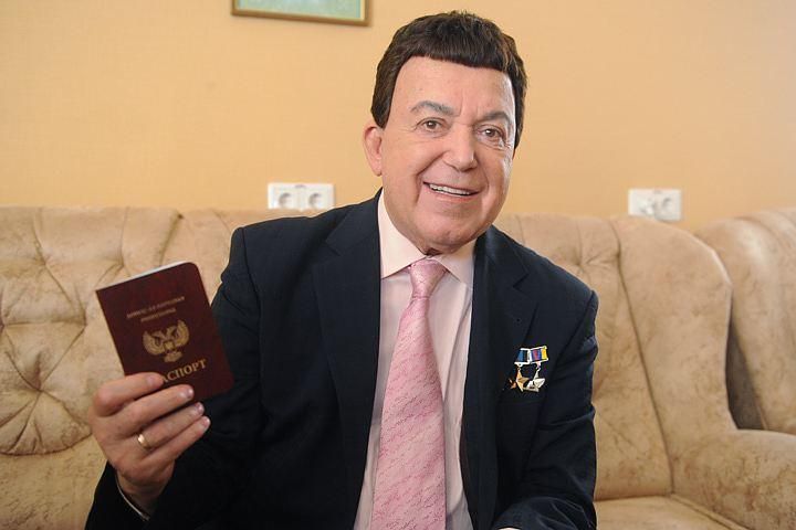 Кобзон прокоментував наявність у нього паспорта "ДНР" 