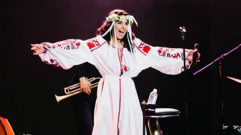 Джамала поделилась трогательным фото с мамой Джамала поделилась трогательным фото с мамой