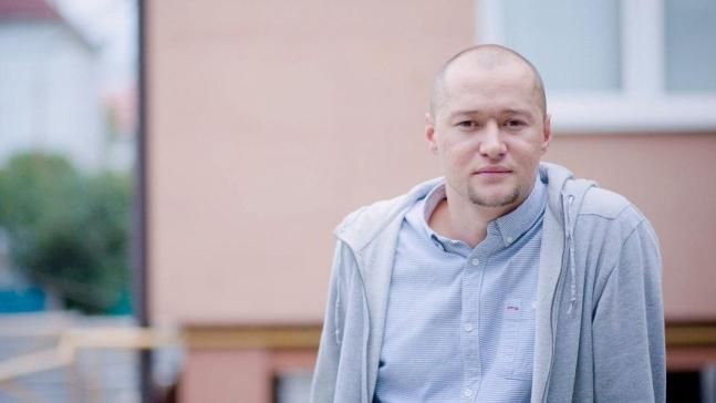 Лидер "Бумбокс" опубликовал раритетное школьное фото Лидер "Бумбокс" опубликовал раритетное школьное фото