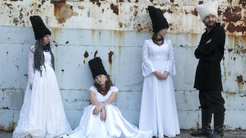 Український гурт розділить сцену з Pink та Kasabian Український гурт розділить сцену з Pink та Kasabian