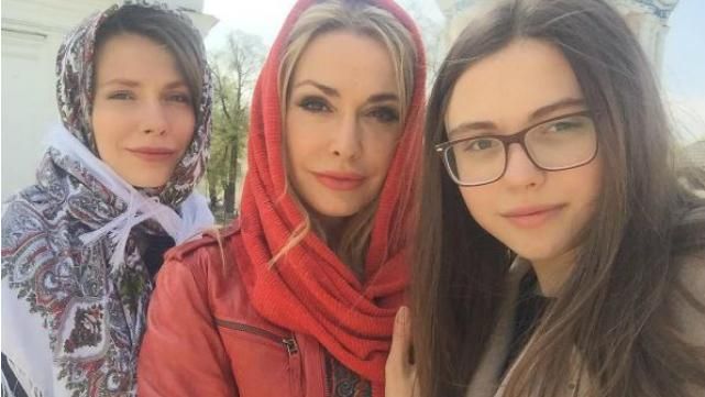 Домашние паски и круг семьи: фото с празднования Пасхи украинских звезд Домашние паски и круг семьи: фото с празднования Пасхи украинских звезд