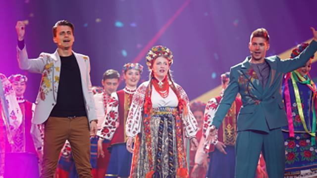 Як ведучі Євробачення зіграли хіти конкурсу: з’явилося відео Як ведучі Євробачення зіграли хіти конкурсу: з’явилося відео