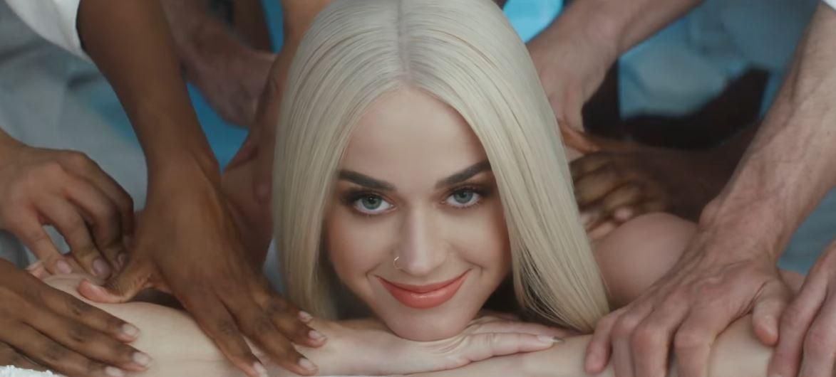 Кэти Перри снялась в новом провокационном клипе: видео Кэти Перри снялась в новом провокационном клипе: видео