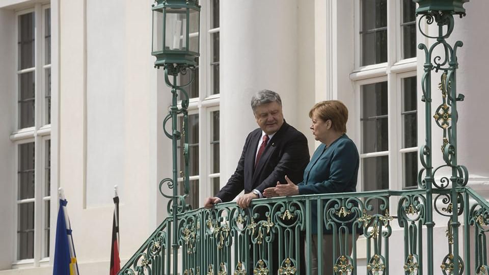 Головні новини 20 травня: Порошенко поговорив з Меркель, самогубство дитини наживо 
