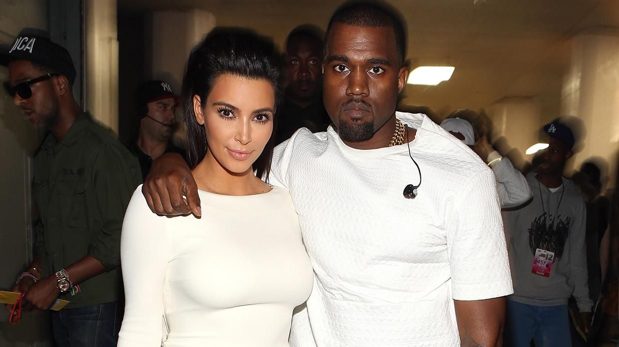 Кім Кардашян привітала свого чоловіка з річницею весілля зворушливим раритетним фото Кім Кардашян привітала свого чоловіка з річницею весілля зворушливим раритетним фото