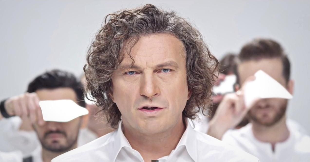 Кузьма "Скрябін" – простий хлопець, який став іконою українського року Кузьма "Скрябін" – простий хлопець, який став іконою українського року