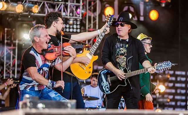 В Киеве выступит российская группа, которая давала концерты в аннексированном Крыму В Киеве выступит российская группа, которая давала концерты в аннексированном Крыму