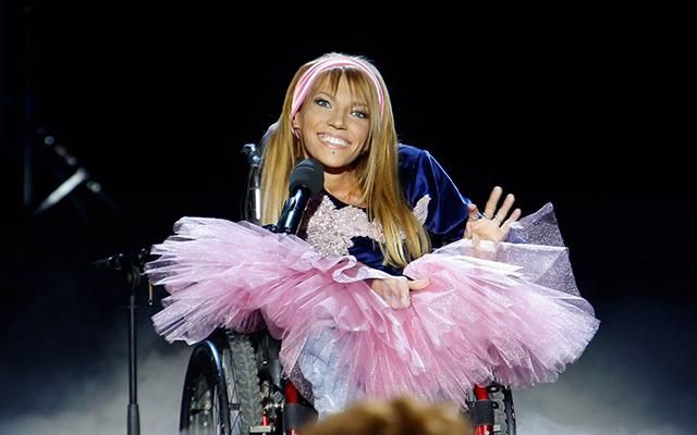 Самойлова таки виступить за Росію на Євробаченні-2018: співачка боїться "незрозумілих ситуацій" Самойлова таки виступить за Росію на Євробаченні-2018: співачка боїться "незрозумілих ситуацій"