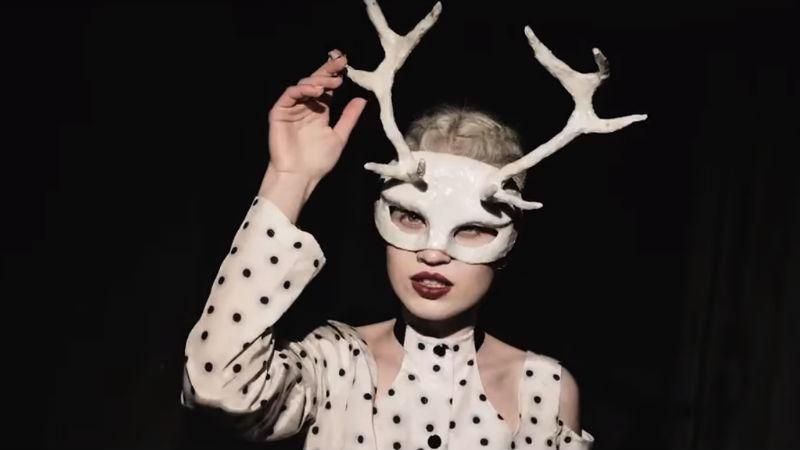 Украинская группа сняла эффектный клип в замке на Львовщине Украинская группа сняла эффектный клип в замке на Львовщине