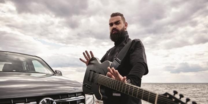 Участник группы The Hardkiss снялся в брутальной фотосъемке для глянца: фото Участник группы The Hardkiss снялся в брутальной фотосъемке для глянца: фото