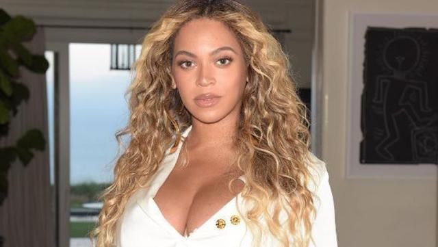 Бейонсе продемонструвала чудові форми після пологів: з’явились фото Бейонсе продемонструвала чудові форми після пологів: з’явились фото