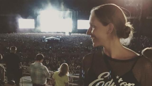 Екатерина Осадчая показала, как развлекалась на концерте Depeche Mode Екатерина Осадчая показала, как развлекалась на концерте Depeche Mode