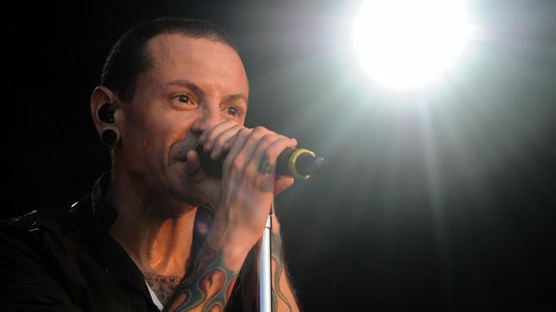 Похорон Честера Беннінгтона: сім'я музиканта розповіла подробиці Похорон Честера Беннінгтона: сім'я музиканта розповіла подробиці