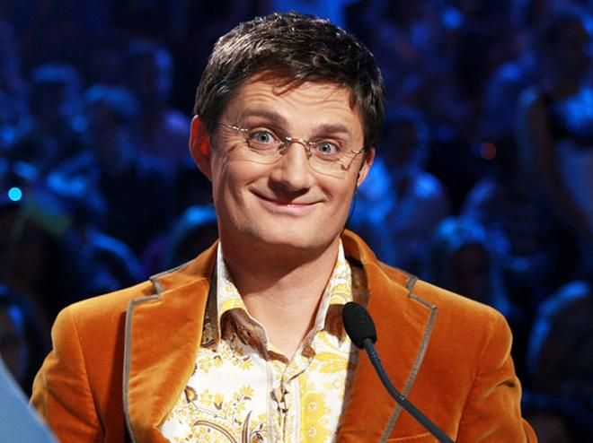 Продюсер рассказал, что делать с украинскими исполнителями, которые ездят в Россию Продюсер рассказал, что делать с украинскими исполнителями, которые ездят в Россию