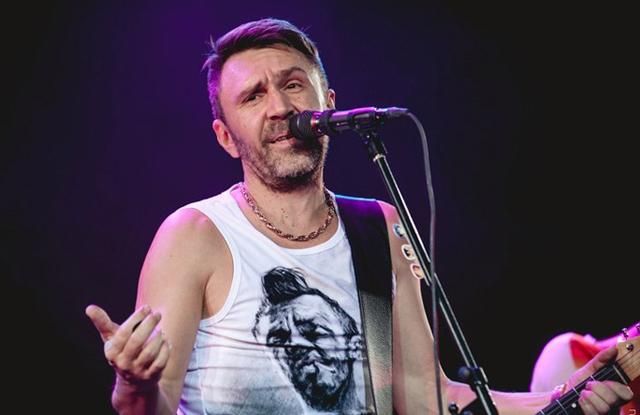 Скандальный Шнуров написал едкий стих о сборной России по футболу Скандальный Шнуров написал едкий стих о сборной России по футболу