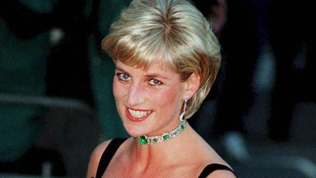 Фильм о принцессе Диане - В ее собственных словах (In Her Own Words): видео
